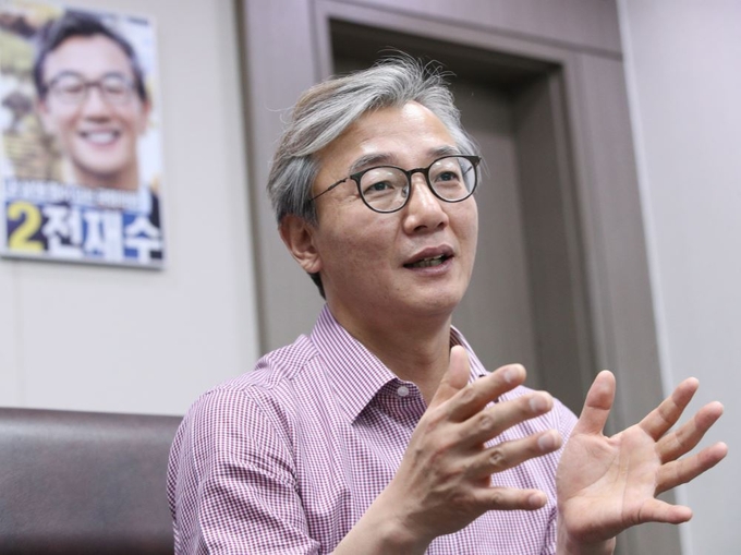 더불어민주당 전재수의원(부산 .북 강서갑)