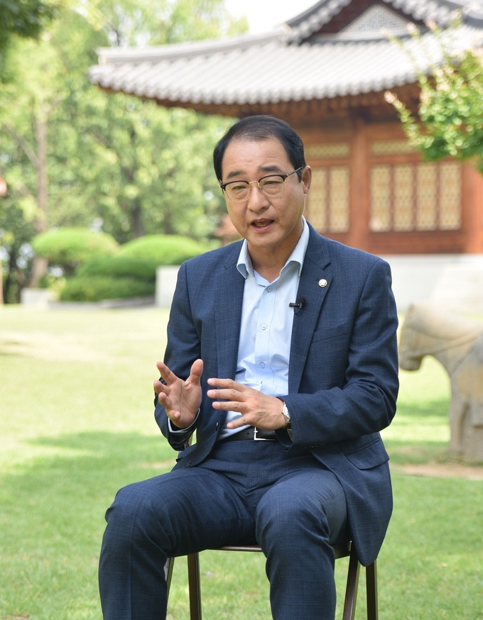 더불어 민주당 이성만 의원