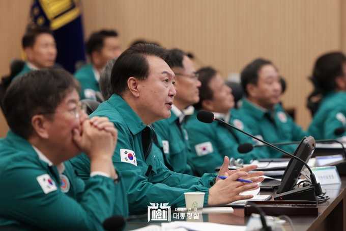 윤대통령 제6호 태풍 '카눈' 대처 긴급 점검회의 D/B 자료 <br>
대통령실 