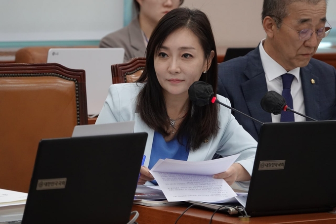  더불어민주당 유정주 의원