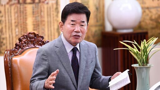 김진표 국회의장 <br>
<br>
국회D/B자료 