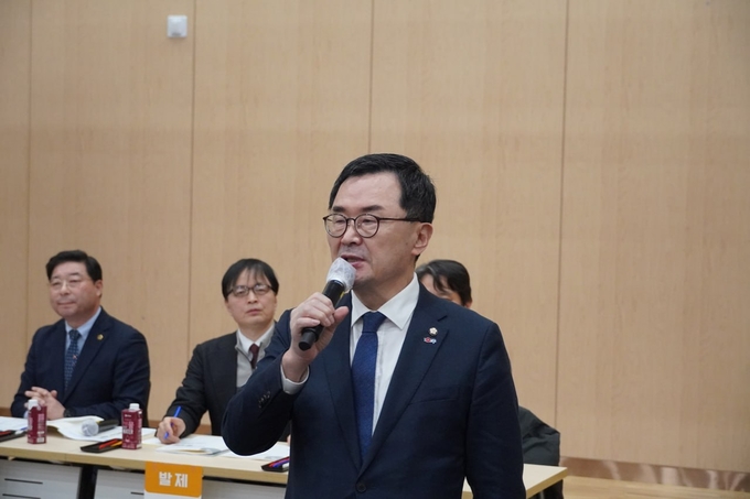 더불어민주당소병철 의원,「여순사건특별법」시행령 개정안 국무회의 의결, 적극 환영< !‵24. 1. 30. 여순사건특별법 시행 2주년 평가회에서 발언하고 있는 소병철 의원><br>
