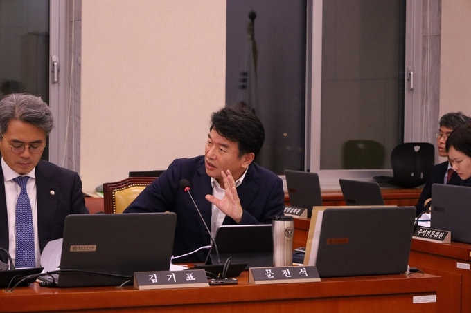 “더불어민주당 문진석 의원